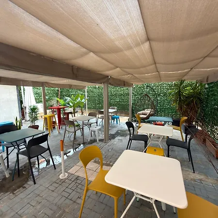 Monkey Hostal *