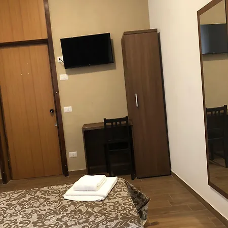 Szálloda Monkey Hostel Milano Milánó