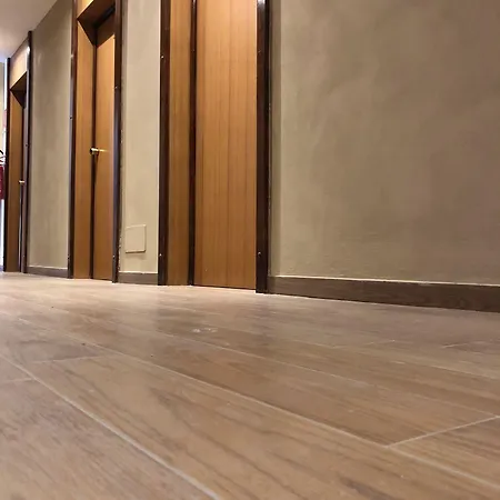 Szálloda Monkey Hostel Milano *