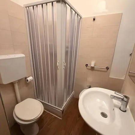 Monkey Hostel Milano *